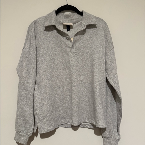 Gray Long Sleeve Pullover - Picture 1 of 2